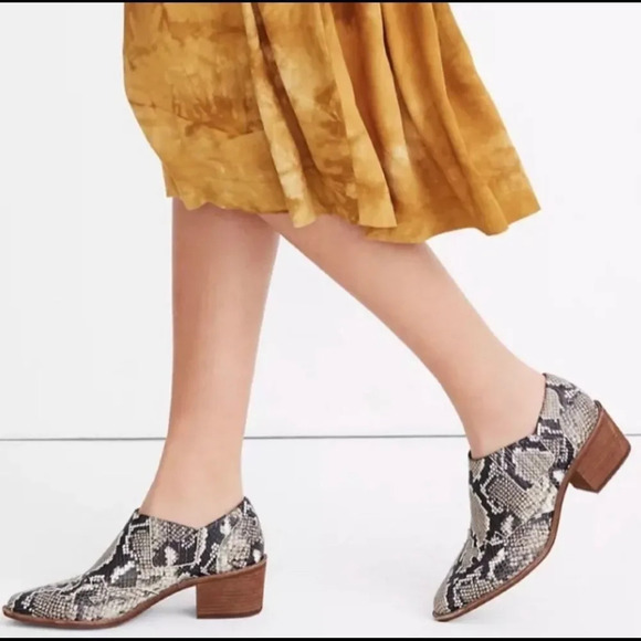 New Madewell Sonia Low Chelsea Bootie Snake Emboss Leather Womens 8 Brown Black - Picture 3 of 16